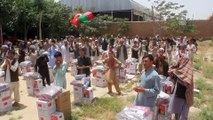 Afganistan'daki Türk birliğinden savaş mağduru ailelere yardım - KUNDUZ