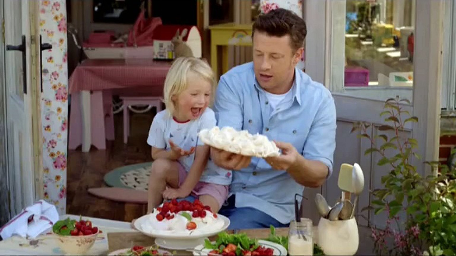 Jamie Oliver - Comfort Foods - Dreamy Marshmallow Pavlova - video  Dailymotion