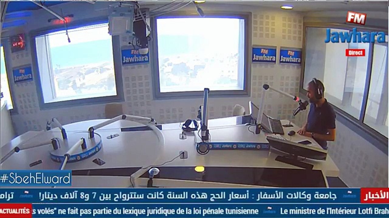 من وراء ملابس ممثلي "تاج الحاضرة" ؟التارزي عبد العزيز بن مراد في المباشر على جوهرة أف أم