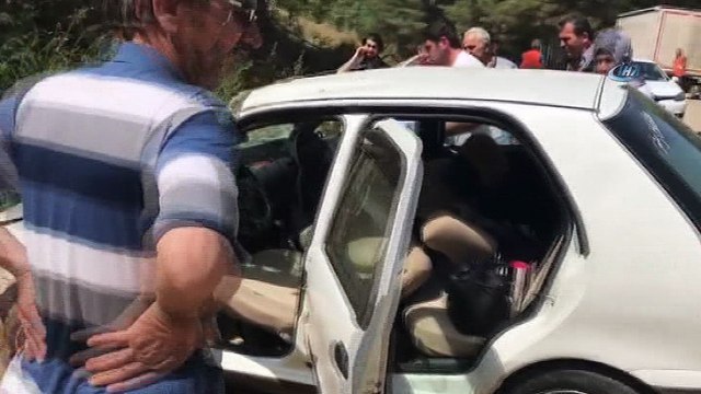 Ehliyet almaya giderken otomobiliyle takla attı, kazayı hafif sıyrıklarla atlattı