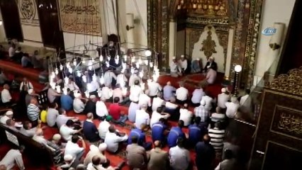 Jandarma, Kadir Gecesi'nde şehit silah arkadaşlarını unutmadı