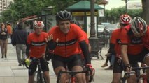 Indurain lidera cuatro etapas de Santander a Madrid sin dinero en efectivo