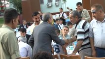 AK Parti Genel Başkan Yardımcısı Eker, Sur İlçesi Muhtarlarıyla Bir Araya Geldi