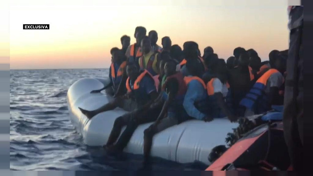 Escalofriantes imágenes del rescate de migrantes por parte del Aquarius