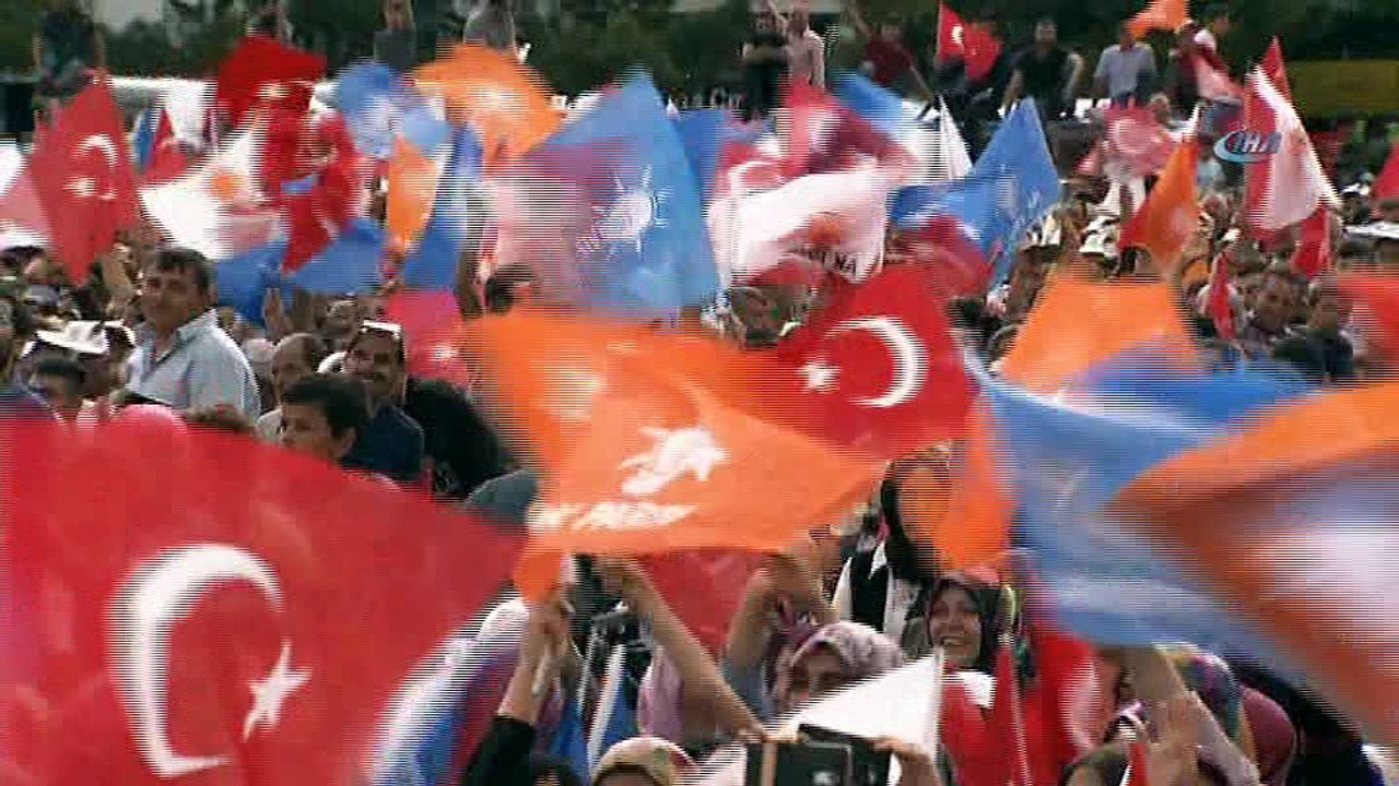 Cumhurbaşkanı Erdoğan, “Benim varlığım sizin moralinizi bozmaya yeter”