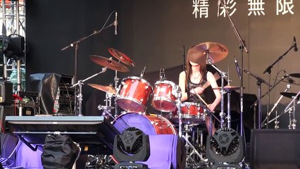 Taiwanese solo drummer Chen ManQing 台湾ソロドラマー陳曼青 100