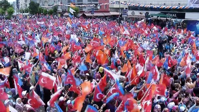 Başbakan Binali Yıldırım: 'Bunlar sadece bir şeye kilitlenmişler; Recep Tayyip Erdoğan ve Ak Parti gitsin de Türkiye ne olursa olsun'