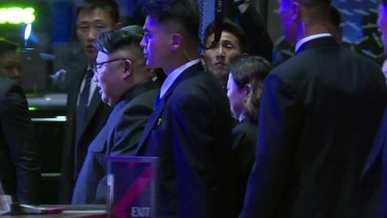 Kim Jong Un faz passeio noturno em Cingapura