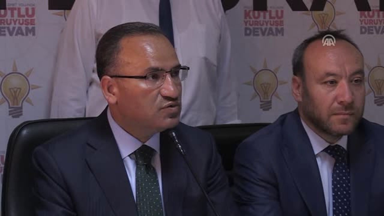 Bozdağ: "Muhalefet Partileri Geriye Dönüşü, Eski Türkiye'yi Vadediyor"