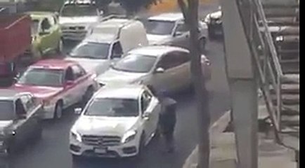 CDMX / ASALTO A AUTOMOVILISTA