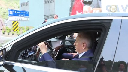 Başbakan Yıldırım, Sabuncubeli Tüneli'ni makam aracını kullanarak geçti (2) - MANİSA
