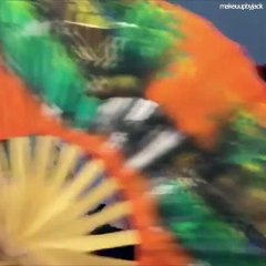 This little kid is already better at makeup than most of us! Credit:  akeuupbyjack , goo.gl/d4iYmH