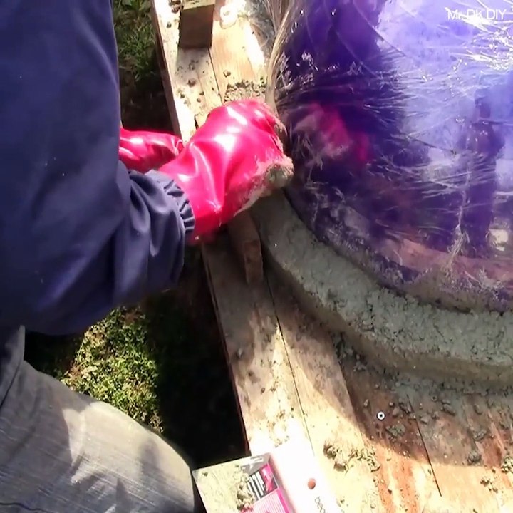 How to build a wood fired pizza oven using Pilates Ball. Credit Mr. DK