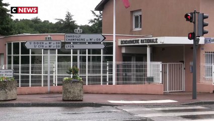 Download Video: Deux fillettes retrouvées mortes dans une caserne de gendarmerie près de Lyon