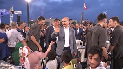 Soylu: "Huzur Birilerine Battı. Hemen Demirtaş'ın Yanında Soluklarını Aldılar"