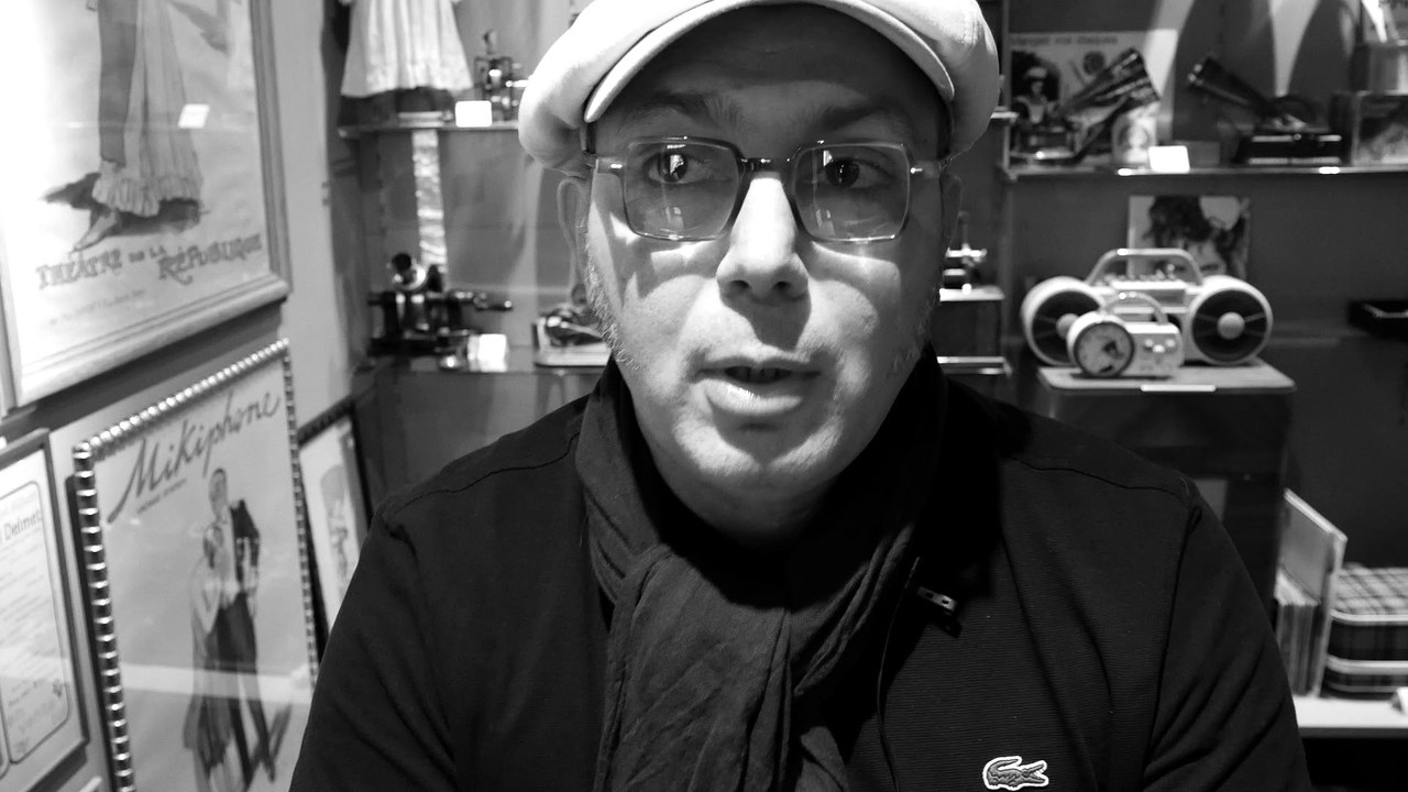 Jala Aro  (interview)