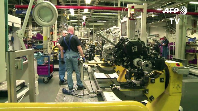 Alemanha ordena recall de veículos da Mercedes
