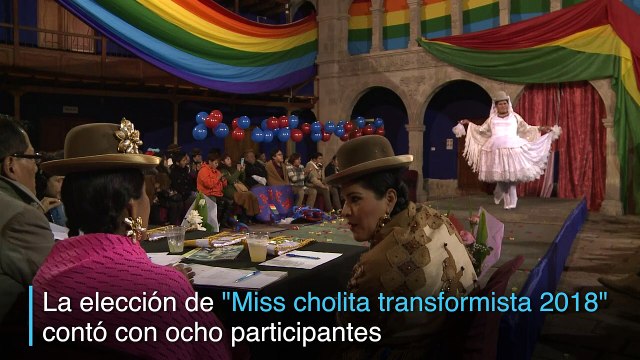 Cholas transformistas reivindican sus derechos en Bolivia