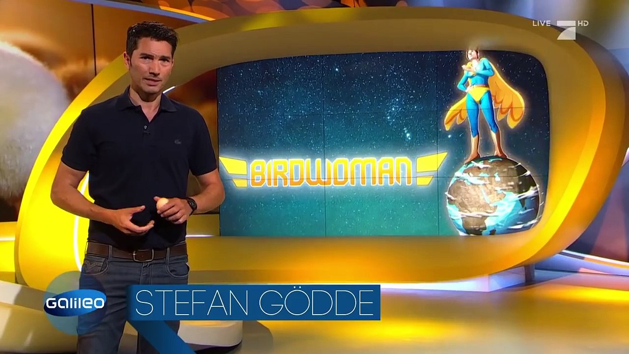 Sie rettet Küken vor dem Schredder! | Galileo | ProSieben