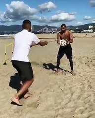 هكذا يتدرب حارس مرمى منتخب السنغال تحضيرا لكأس العالم