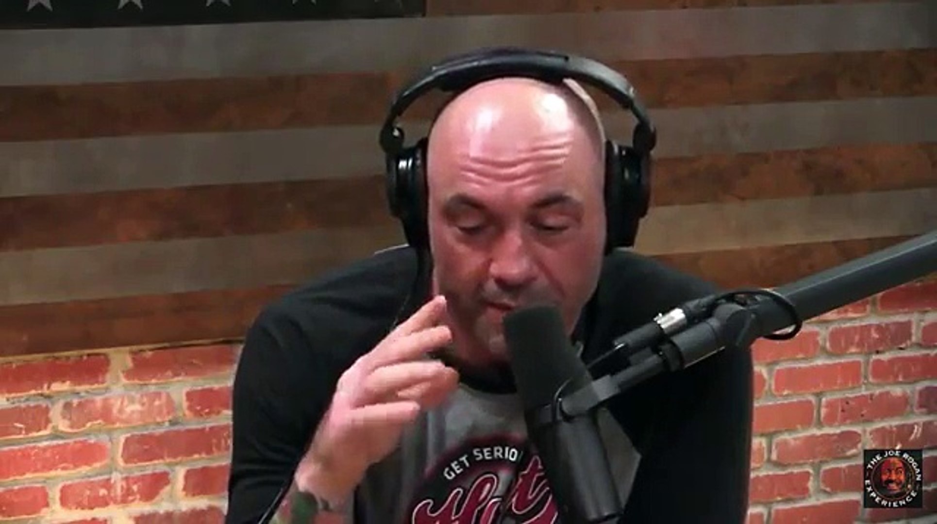 ⁣Joe Rogan Remembers Anthony Bourdain