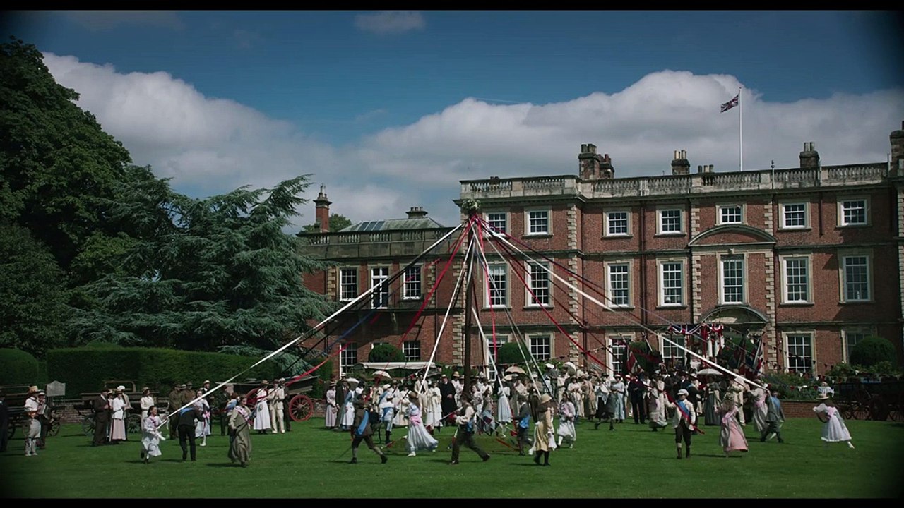The Little Stranger - Trailer