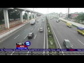 Mobil Dilempar Batu di Jagorawi NET5