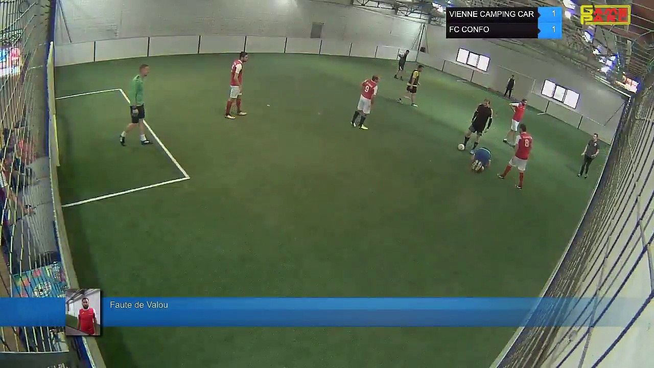Faute de Valou - VIENNE CAMPING CAR Vs FC CONFO - 11/06/18 20:00 - LIGUE 3 - Poitiers Game Parc
