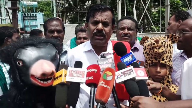 சிறுத்தை, செந்நாய் போல விவசாயிகள் வேடமணிந்து வந்து கோவை ஆட்சியரிடம் மனு -வீடியோ