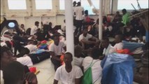 ONG dice que el plan es llevar a los inmigrantes en naves a España
