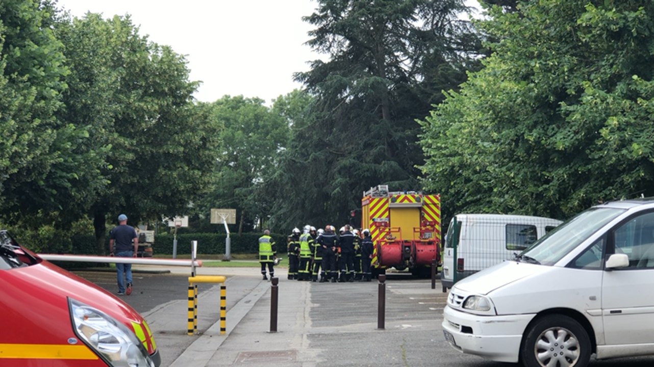 Explosion de trois bonbonnes d’acide picrique au lycée Saint-PAUL