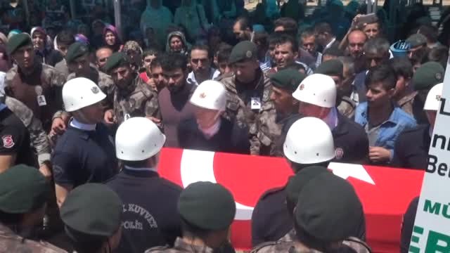 2 Ay Sonra Düğünü Olacaktı...şehit Özel Harekatçı, Son Yolculuğuna Uğurlandı