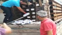 Kamyondan Kaçak Sigara Fışkırdı...mardin'de 29 Bin 200 Paket Kaçak Sigara Ele Geçirildi
