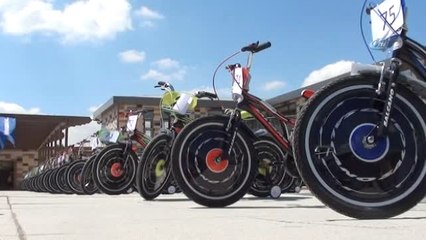 Halkbank'tan Çocuklara Yüz Güldüren Bayram Hediyesi