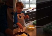 Culinary Whiz Kid Proves He's a Master Egg Cracker
