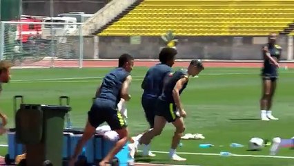 Neymar & Brazil prank Coutinho on his birthday