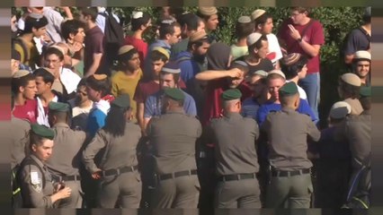Al via lo sgombero dei coloni israeliani abusivi