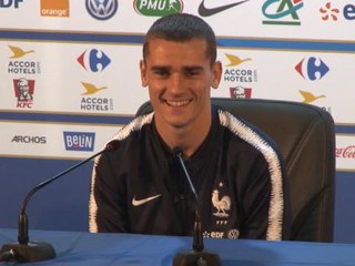 Journalist comically fails to ask Griezmann about his future