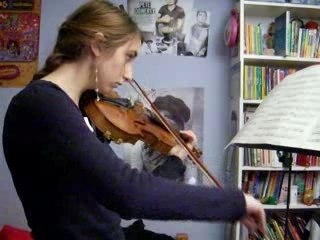 Moi jouant bach(1er mouvement) au violon(nouveau)