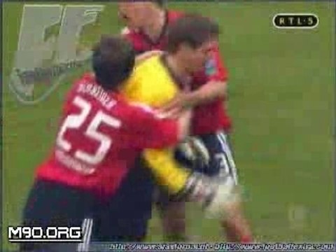 Regis gardien de foot marque un pénalty mais.....