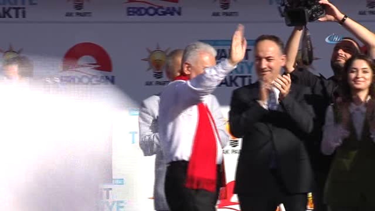 Binalı Yıldırım: "İnce Yalan Fabrikası Kurmuş"