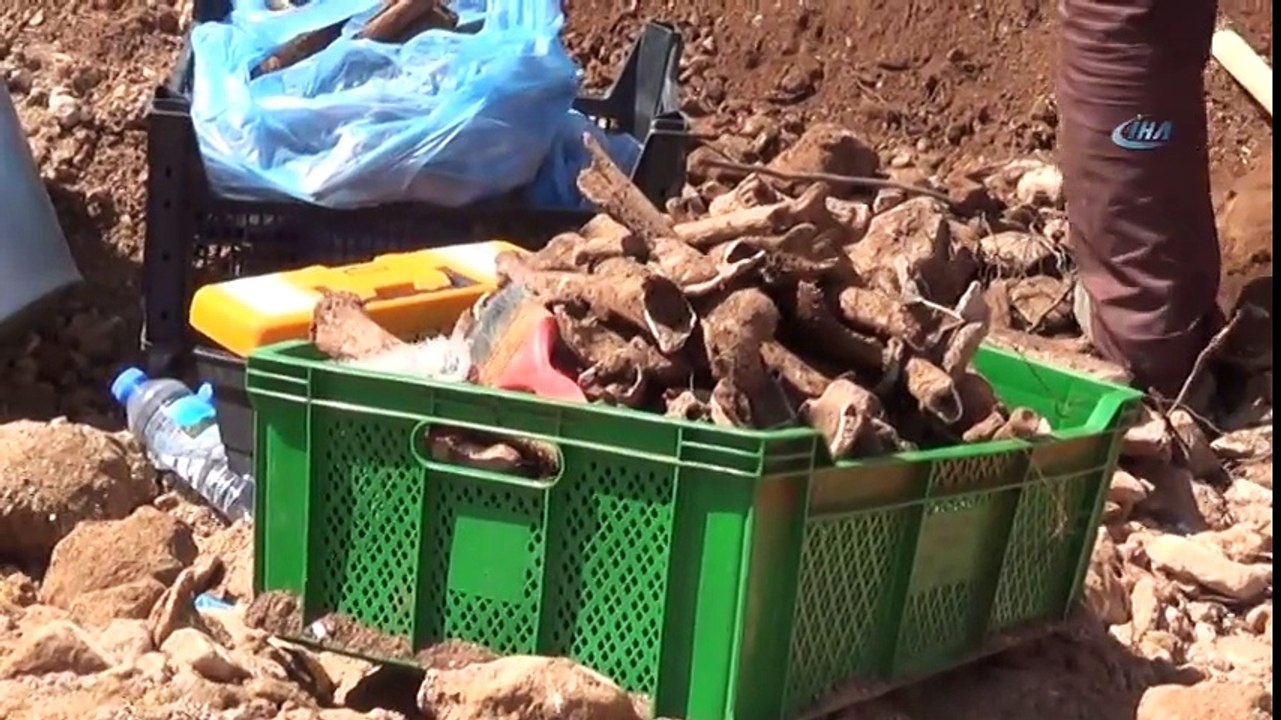 Pamukkale'de İş Yeri Temel İnşaatı Kazısında Bizans Dönemine Ait Mezar Bulundu