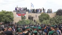 Policía israelí evacúa parte de una colonia en Cisjordania por orden judicial