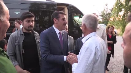 Kulaktan Dolma Bilgilerle Millete Akıl Vermeye Kalkıyor"