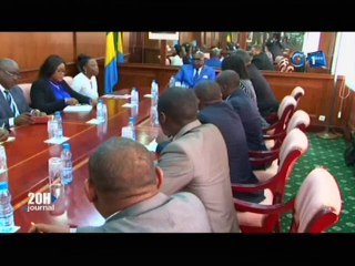 RTG / Le vice président de la république Pierre Claver Moussavou reçoit deux groupes d’investisseurs