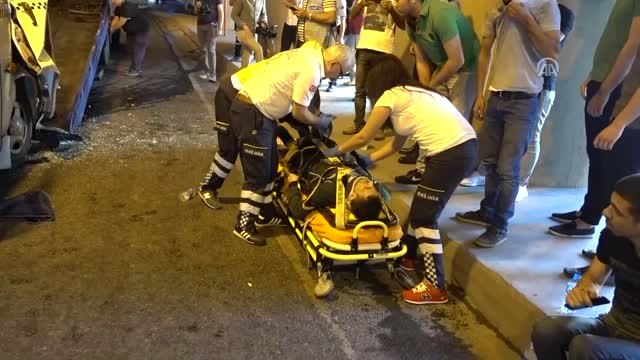 Fatih'te Trafik Kazası: 10 Yaralı