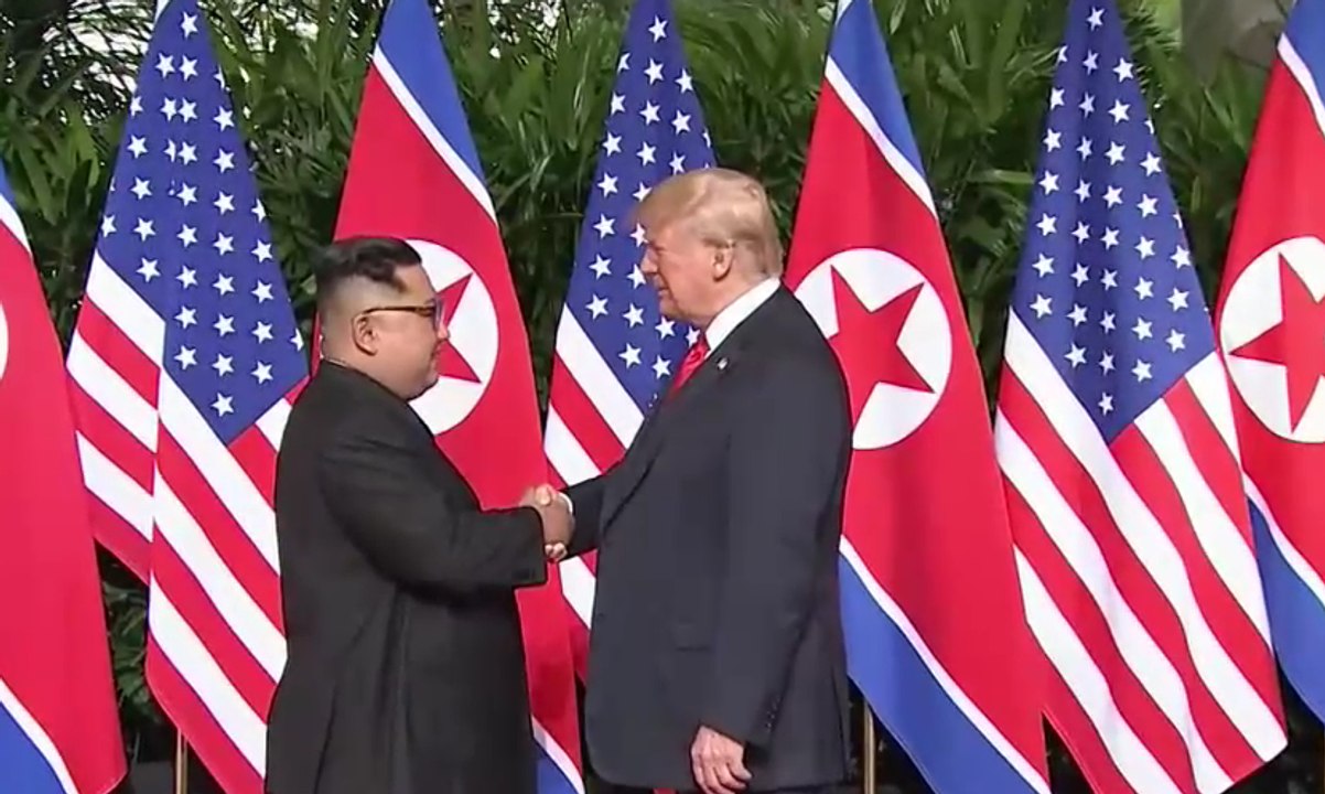 Donald Trump dan Kim Jong Un Bahas Nuklir di Korea Utara