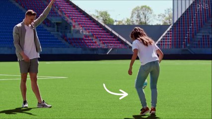 Lisa Zimouche, française de 18 ans, humilie des footballeurs pros