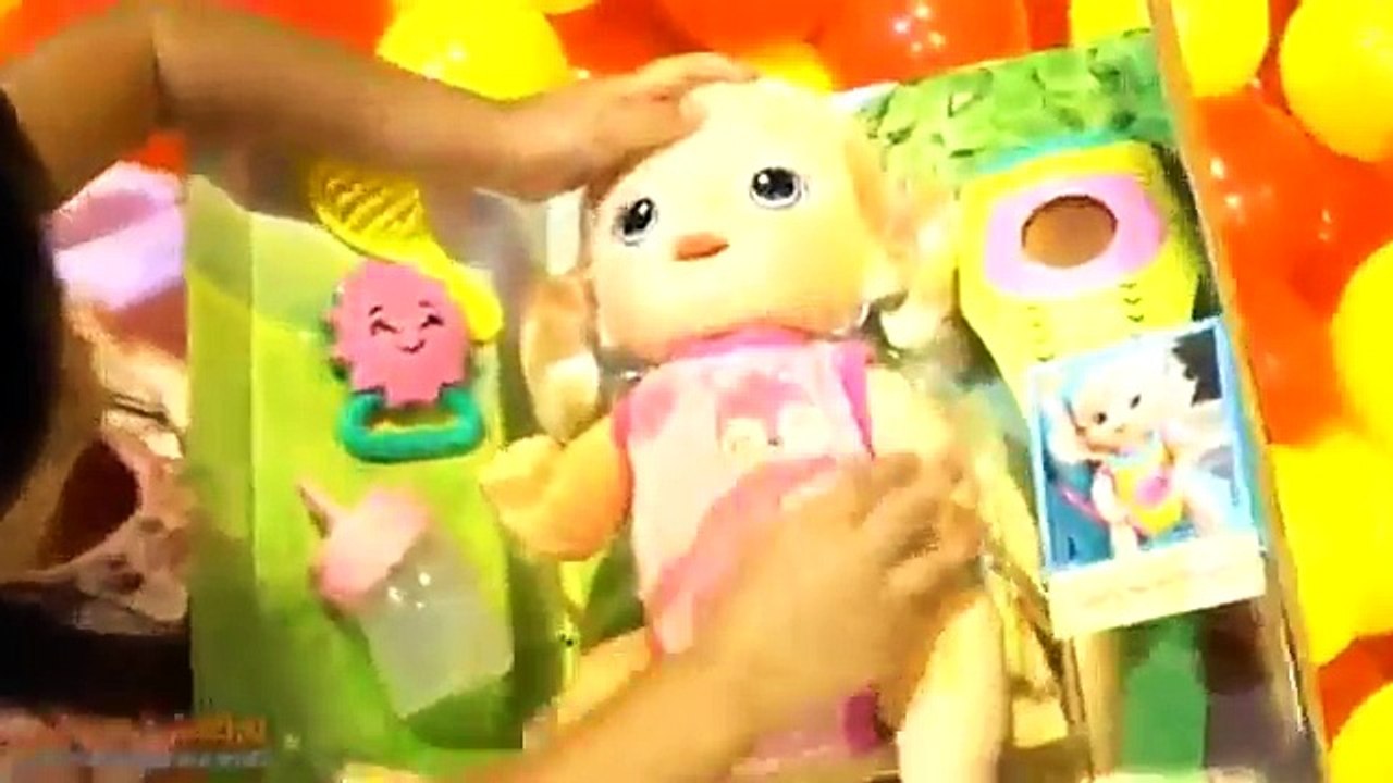 INDOOR PLAYGROUND for the whole family - Kaycee & Rachel In Wonderland #16