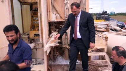 Elazığ'da, 45 derece sıcaklıkta jeotermal su fışkırdı